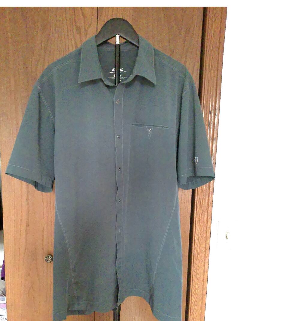 KÜHL Men's Short Sleeve Button Down Shirt Gray Technical Hiking Outdoor